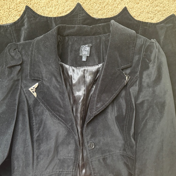 Grave Girls velvet bat high-low women's tailcoat jacket with a lace-up back L - Picture 8 of 8